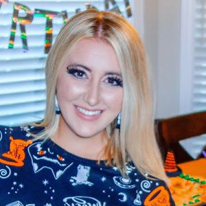 Meet your Posher, Lauren